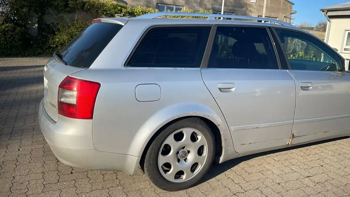 Używany Audi A4 131 KM (96 kW) 2004 Srebrny Kombi