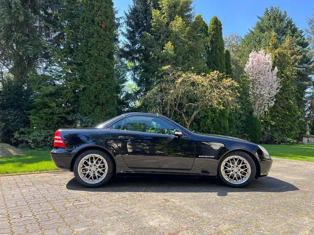Gebraucht Mercedes SLK200 163 PS (119 kW) 2003 Schwarz Cabrio