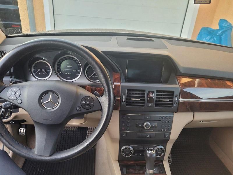 Beige Gebraucht 2009 Mercedes GLK350 SUV | 11.500 € - Bild 1/4