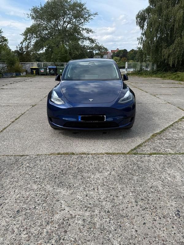 Gebraucht Tesla Model Y RWD 161 kW (220 PS) 2024 Blau SUV