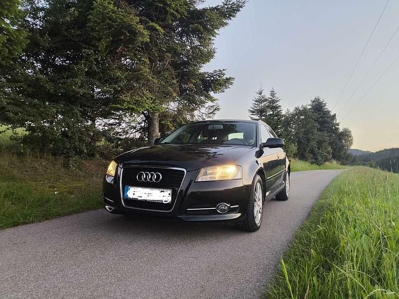 Gebraucht 2012 Audi A3 Sportback Attraction Kombi | 4.849 € (Guter Preis) - Bild 1/4