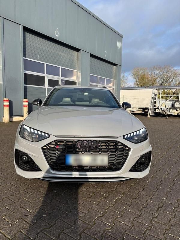 Gebraucht Audi RS4 Ambiente 450 PS (330 kW) 2022 Grau Kombi