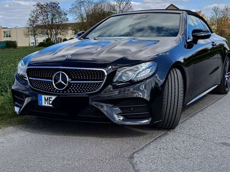 Schwarz Gebraucht 2019 Mercedes E450 AMG line Cabrio | 40.255 € (Superpreis) - Bild 1/4