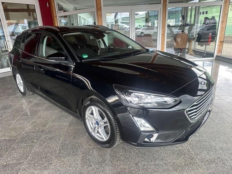 Schwarz Gebraucht 2022 Ford Focus Cool & Connect Kombi | 13.490 € (Guter Preis) - Bild 1/4