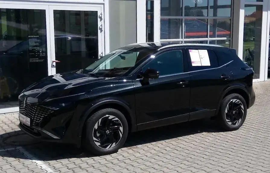 Gebraucht Nissan Qashqai Tekna+ 205 PS (150 kW) 2025 Schwarz SUV