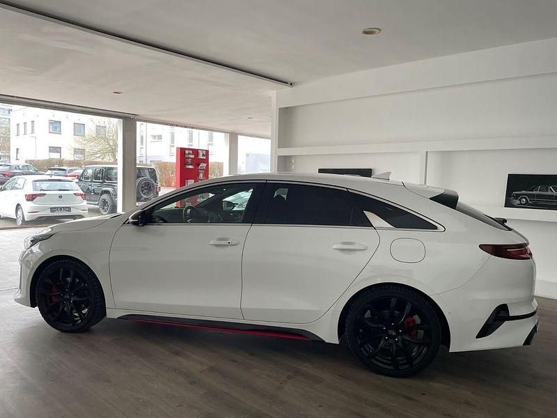 Gebraucht Kia ProCeed GT GT 204 PS (150 kW) 2019 Weiß Kleinwagen