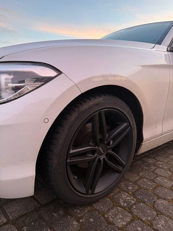 Gebraucht BMW 118 Sport Line 150 PS (110 kW) 2017 Weiß Kleinwagen