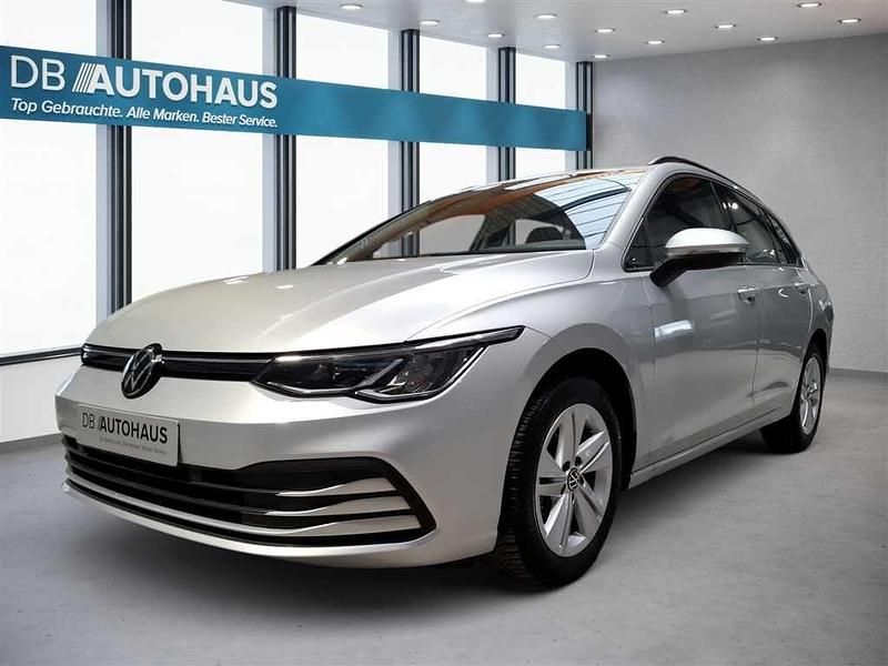 Silber Gebraucht 2023 VW Golf VIII Life Kombi | 18.860 € (Guter Preis) - Bild 1/4