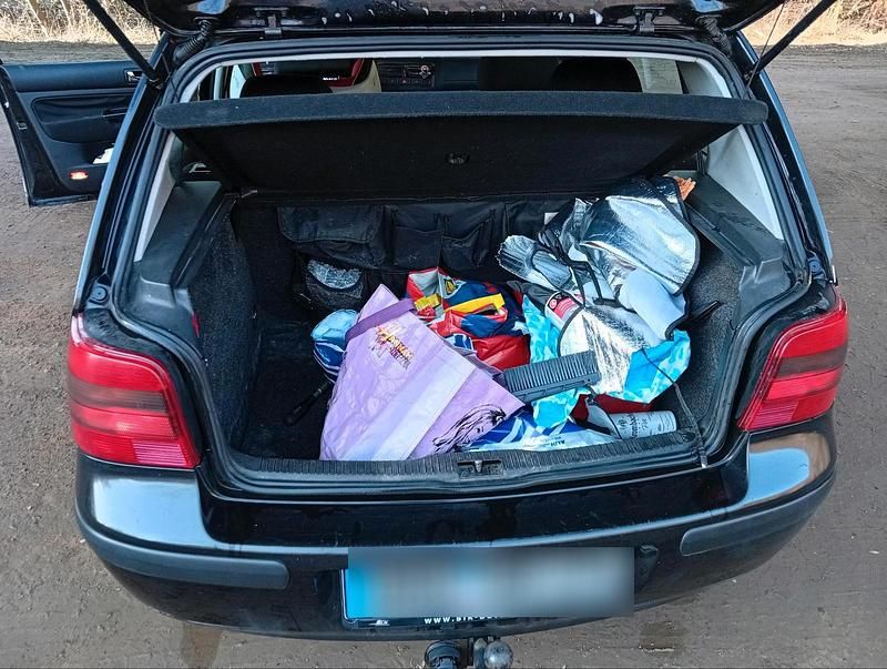 Gebraucht VW Golf IV 75 PS (55 kW) 2001 Schwarz Kleinwagen