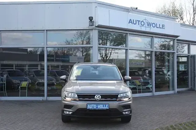 Gebraucht VW Tiguan 125 PS (91 kW) 2018 Beige SUV