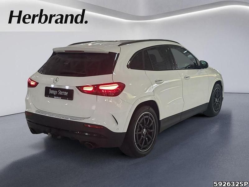 Gebraucht Mercedes GLA35 AMG AMG 306 PS (225 kW) 2025 Unilack polarweiß SUV