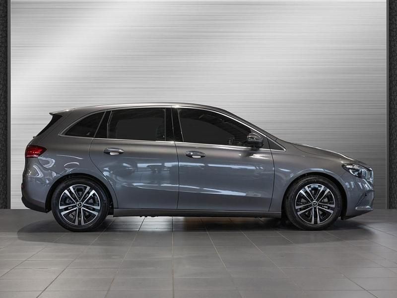 Gebraucht Mercedes B200 Progressive 163 PS (119 kW) 2025 Grau Kleinwagen