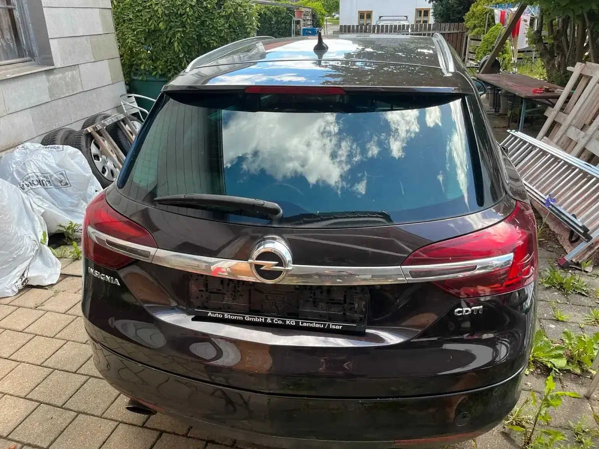 Gebraucht Opel Insignia 170 PS (125 kW) 2015 Braun Kombi