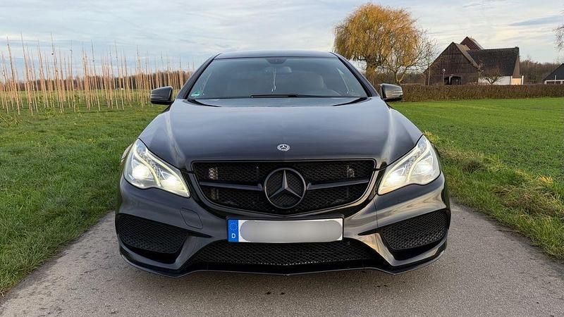 Gebraucht Mercedes E500 408 PS (300 kW) 2013 Schwarz Coupé