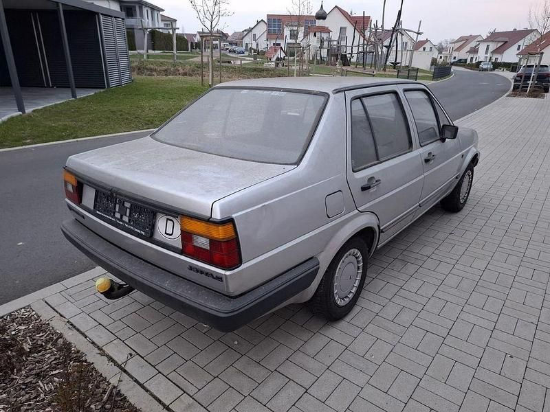Gebraucht VW Jetta 54 PS (39 kW) 1985 Silber Limousine