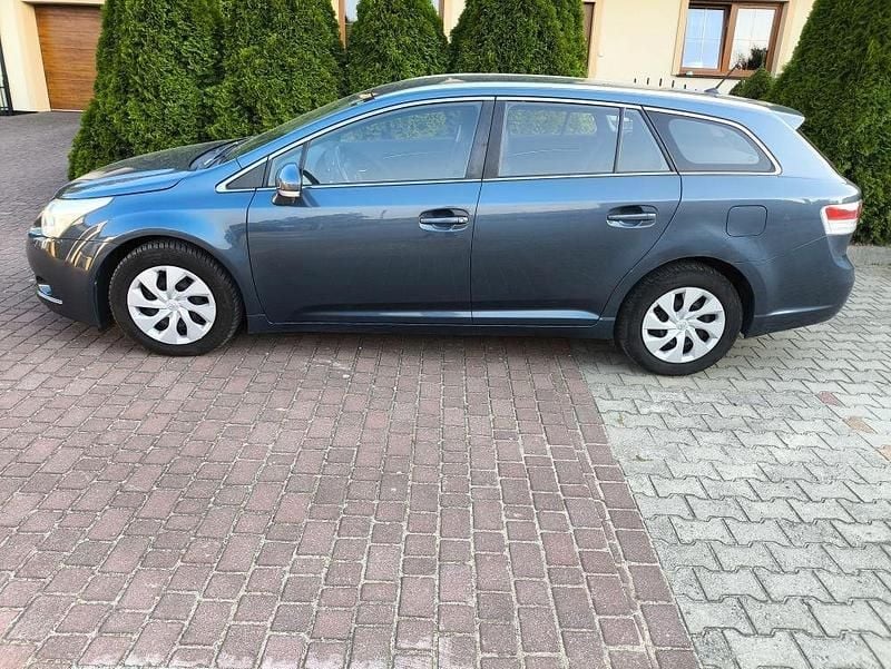Gebraucht Toyota Avensis Sol 132 PS (97 kW) 2009 Grau Kombi