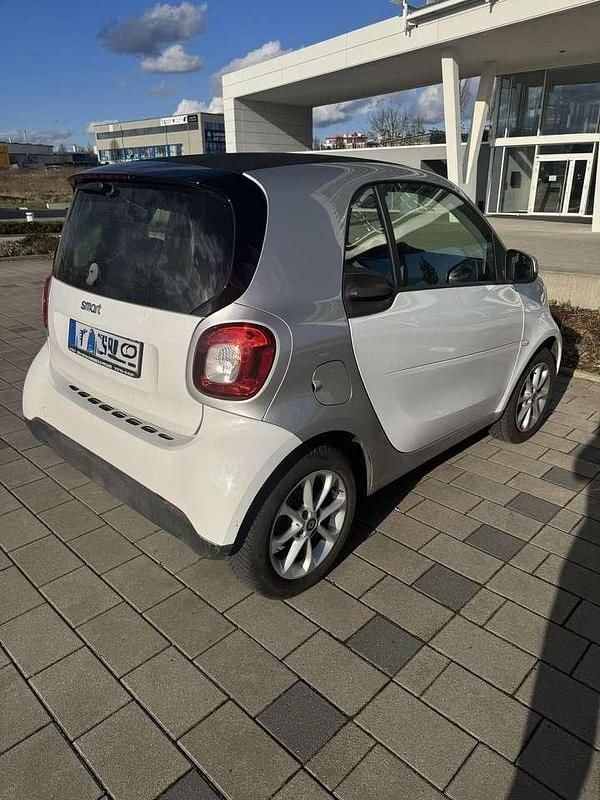 Gebraucht Smart ForTwo Coupé 75 PS (55 kW) 2018 Coupé