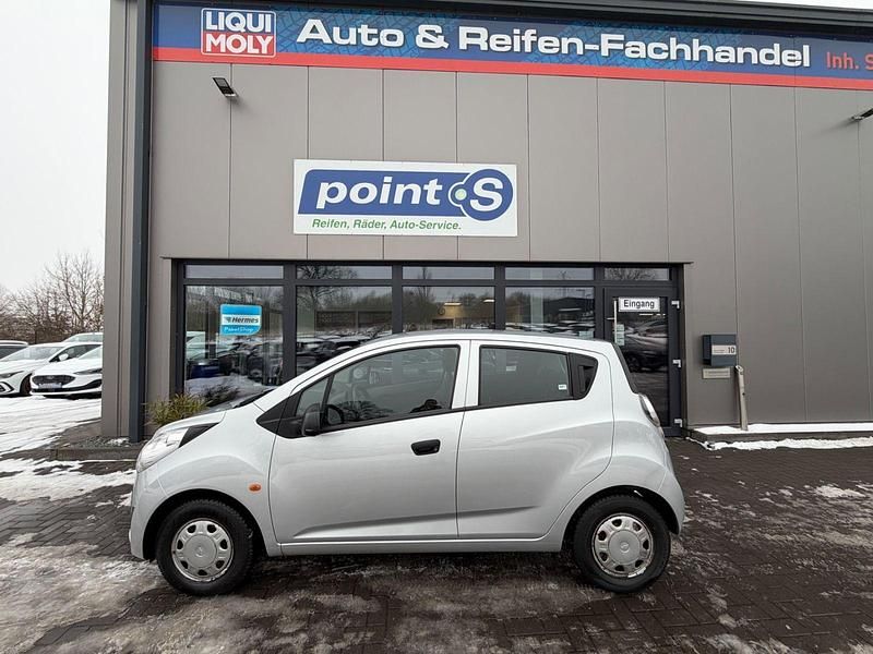 Gebraucht Chevrolet Spark 68 PS (50 kW) 2010 Silber Kleinwagen