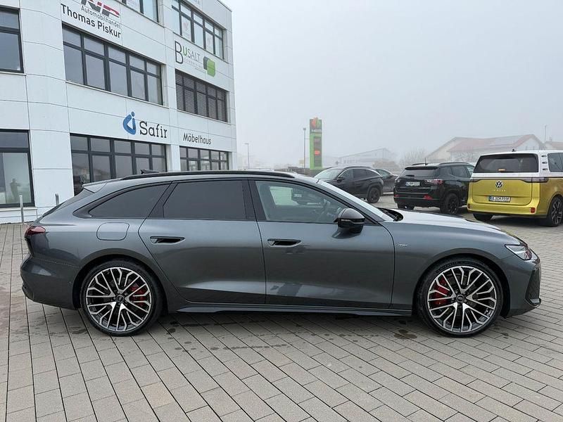 Neu Audi A6 Sport 367 PS (269 kW) 2025 Grau Kombi
