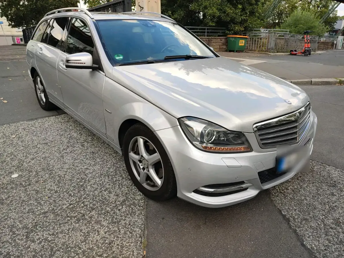 Gebraucht Mercedes C220 170 PS (125 kW) 2013 Silber Kombi