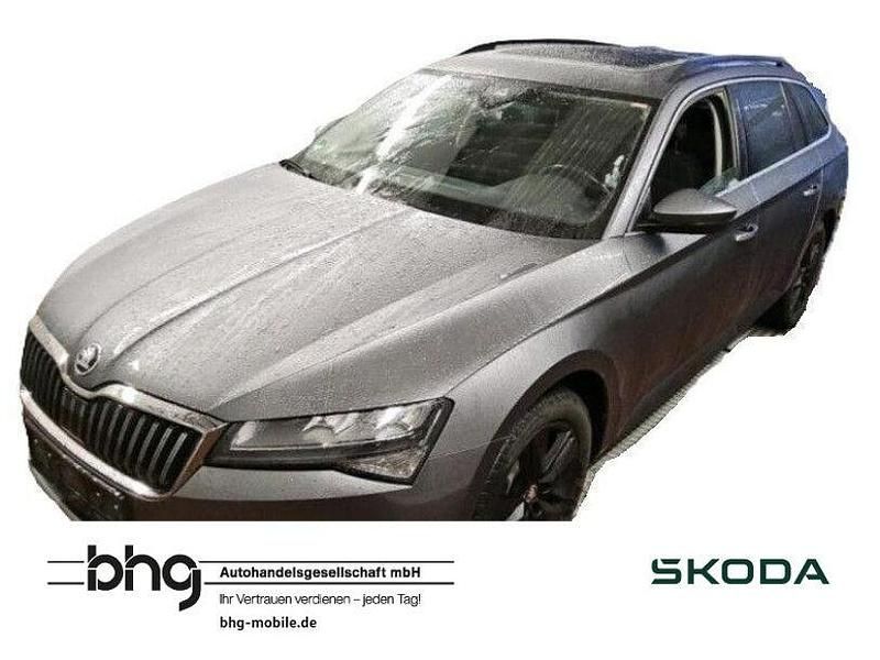 Grau Gebraucht 2023 Skoda Superb Ambition Kombi | 27.330 € (Fairer Preis) - Bild 1/4