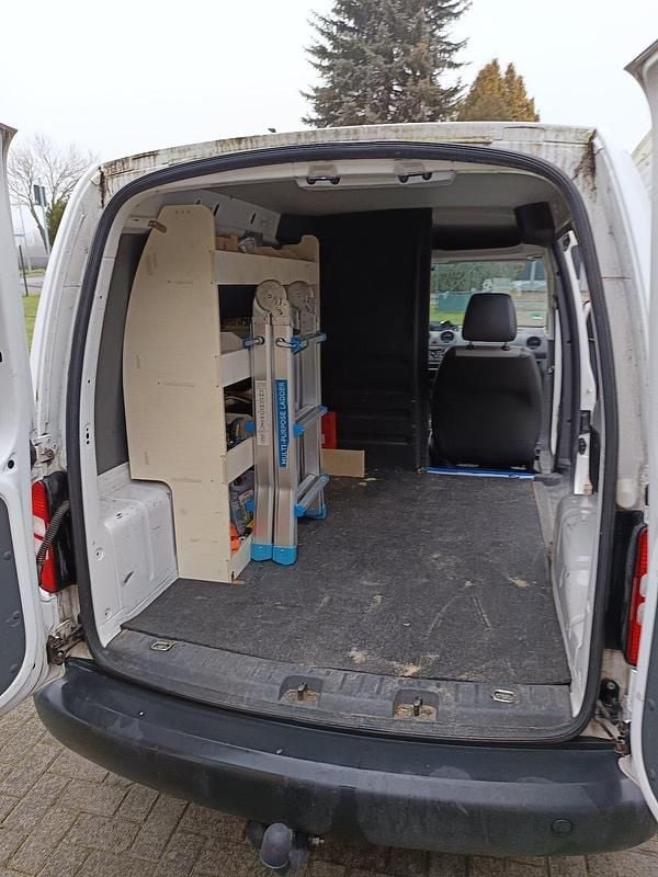 Gebraucht VW Caddy 75 PS (55 kW) 2011 Weiß Van / Kleinbus
