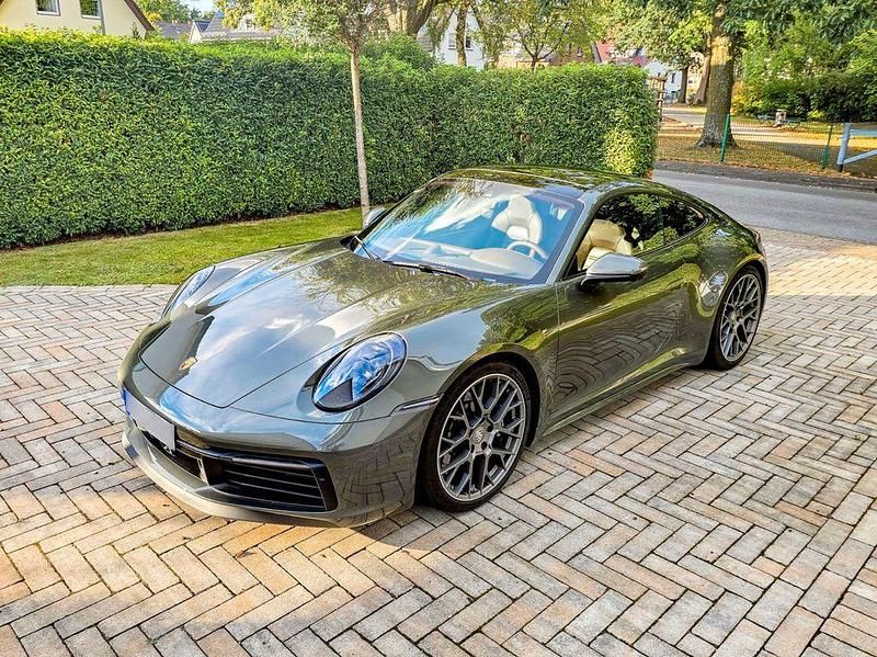 Grün Gebraucht 2022 Porsche 911 Carrera 4S Coupé | 129.500 € (Superpreis) - Bild 1/4