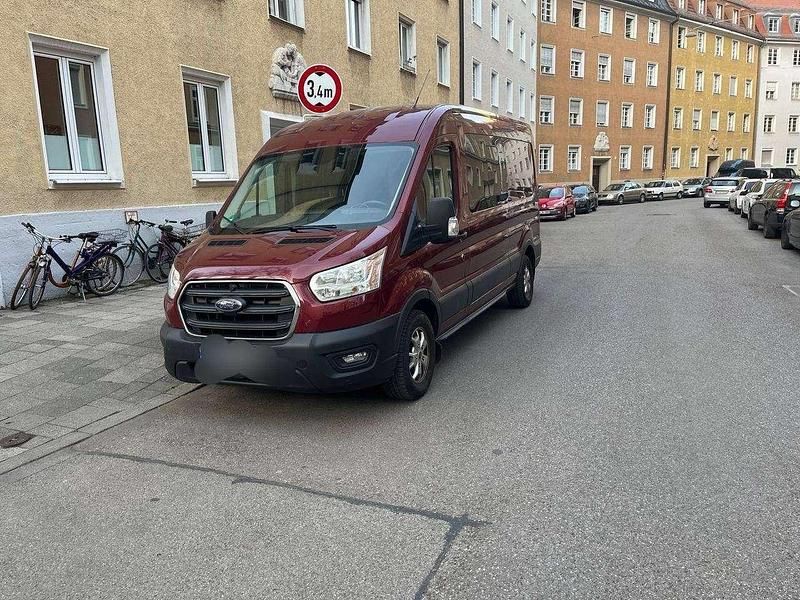 Gebraucht Ford Transit Trend 131 PS (96 kW) 2020 Rot Van