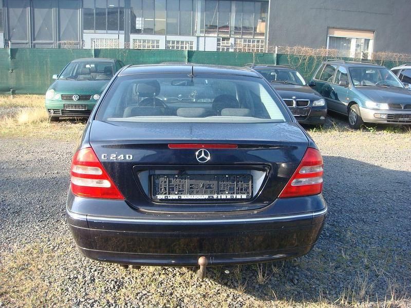 Gebraucht Mercedes C240 Elegance 170 PS (125 kW) 2002 Blau Limousine