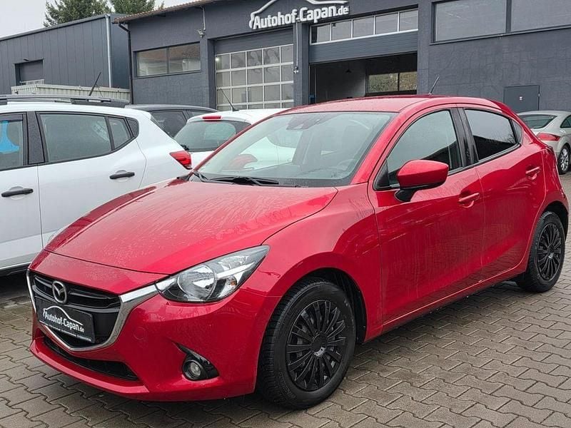 Gebraucht Mazda 2 Nakama 90 PS (66 kW) 2016 Rot Limousine
