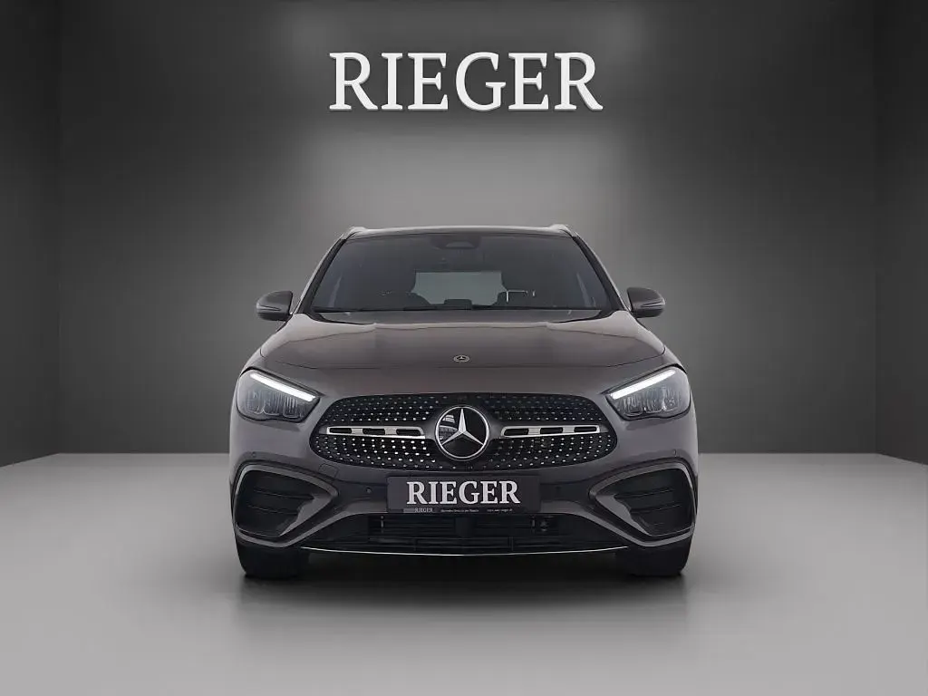 Gebraucht Mercedes GLA250 AMG 163 PS (119 kW) 2025 Grau SUV