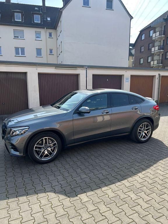 Gebraucht Mercedes GLC220 AMG line 170 PS (125 kW) 2016 Grau Coupé
