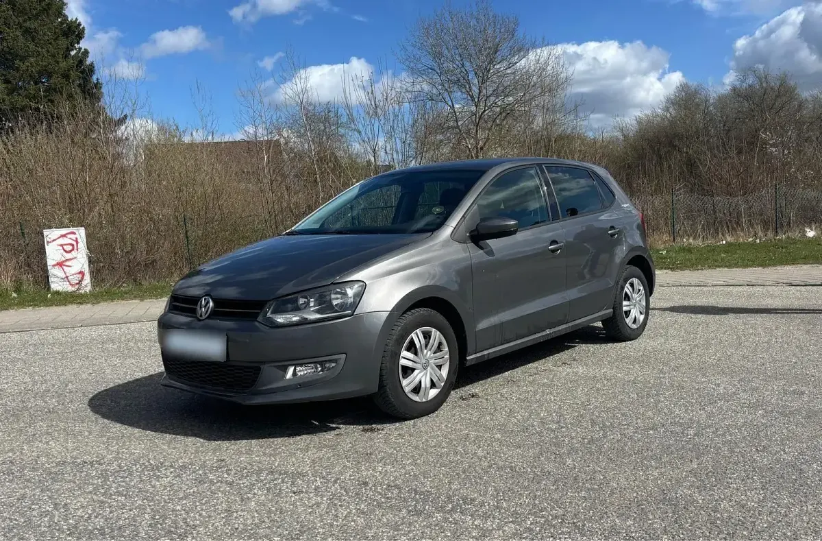 Używany VW Polo Team 69 KM (50 kW) 2010 Szary Hatchback
