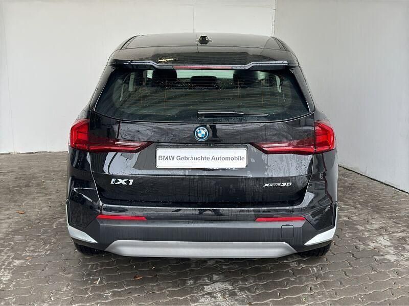 Gebraucht BMW iX1 Performance 225 kW (306 PS) 2023 Schwarz SUV