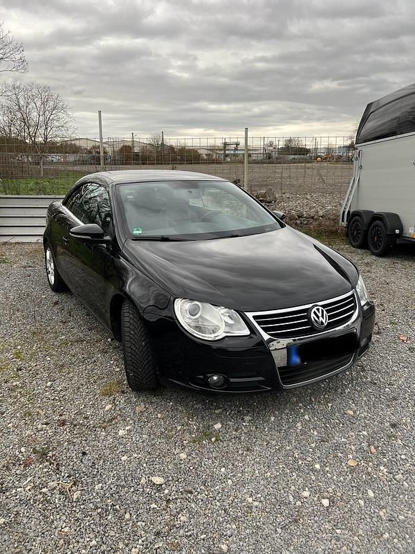Gebraucht VW Eos 120 PS (88 kW) 2010 Schwarz Cabrio