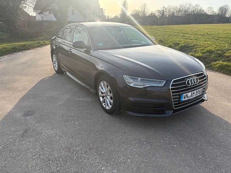 Gebraucht Audi A6 Ambiente 218 PS (160 kW) 2017 Grau Limousine