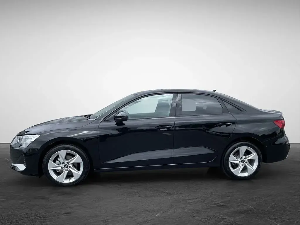 Gebraucht Audi A3 Advanced 150 PS (110 kW) 2025 Schwarz Limousine