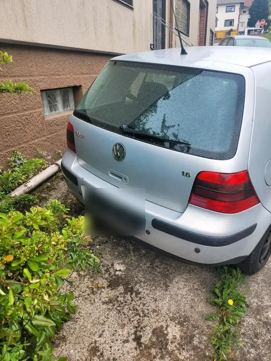 Gebraucht VW Golf IV Edition 100 PS (73 kW) 2000 Silber Limousine