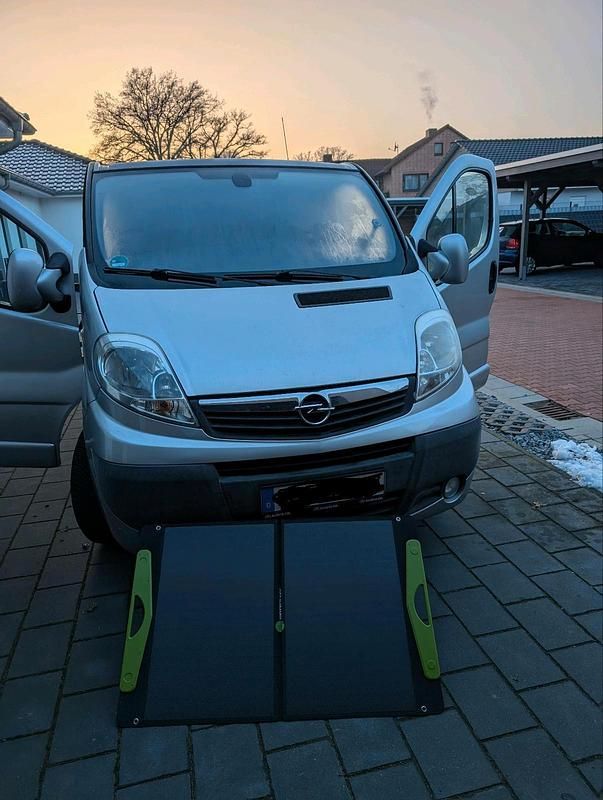 Gebraucht Opel Vivaro 2011 Silber Van / Kleinbus