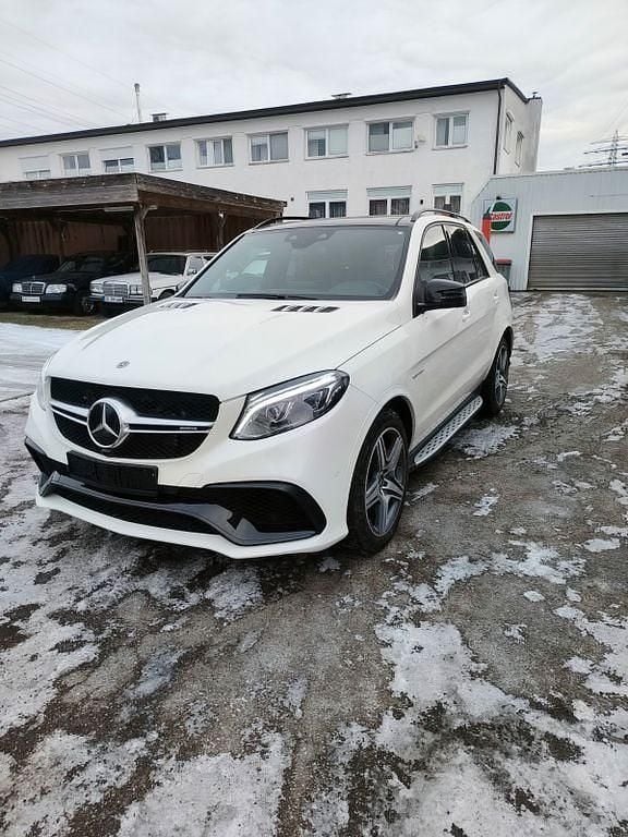 Weiß Gebraucht 2018 Mercedes GLE63 AMG AMG SUV | 47.900 € (Guter Preis) - Bild 1/4
