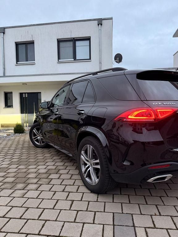 Gebraucht Mercedes GLE350 320 PS (235 kW) 2021 Schwarz SUV