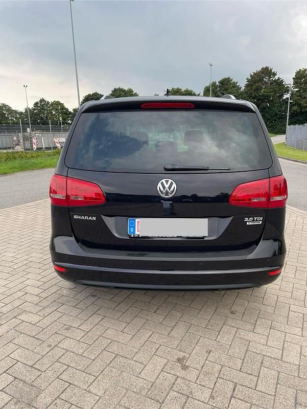 Gebraucht VW Sharan Comfortline 140 PS (102 kW) 2015 Schwarz Van / Kleinbus