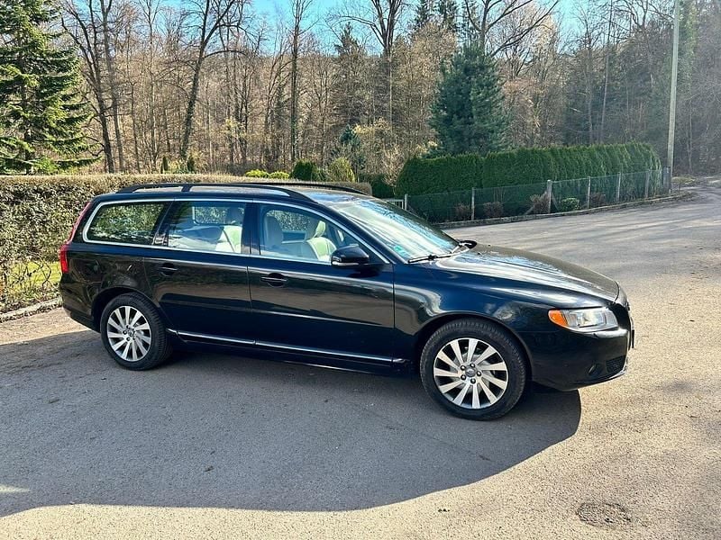 Gebraucht Volvo V70 215 PS (158 kW) 2011 Schwarz Kombi