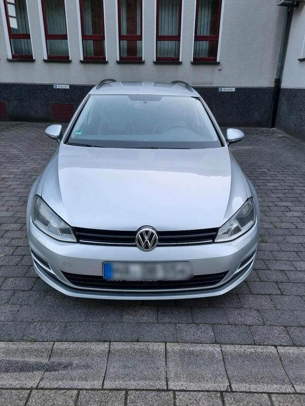 Silber Gebraucht 2014 VW Golf VII Kombi | 6.900 € (Fairer Preis) - Bild 1/4