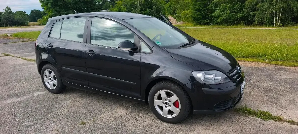 Gebraucht VW Golf Plus Cross 116 PS (85 kW) 2005 Schwarz Van / Kleinbus