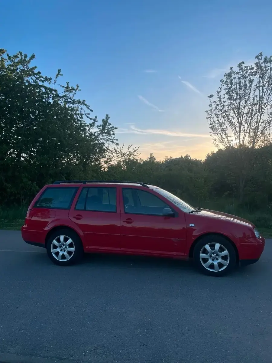 Gebraucht VW Golf IV 130 PS (95 kW) 2005 Rot Kombi