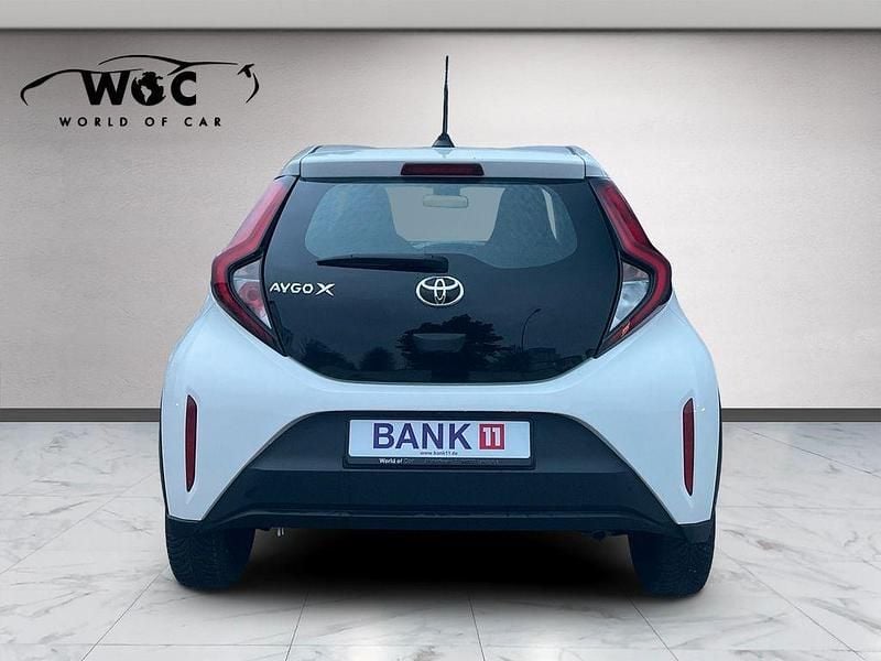 Gebraucht Toyota Aygo X X-play 72 PS (52 kW) 2023 Weiß SUV