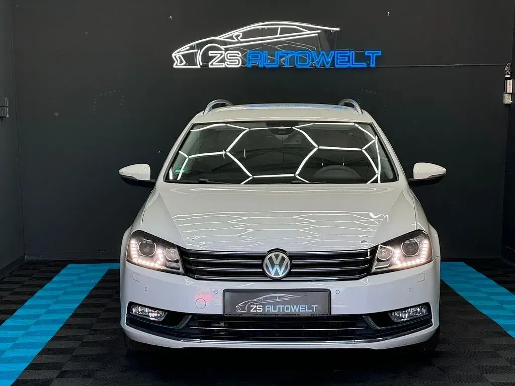 Gebraucht VW Passat Highline 211 PS (155 kW) 2011 Weiß Kombi