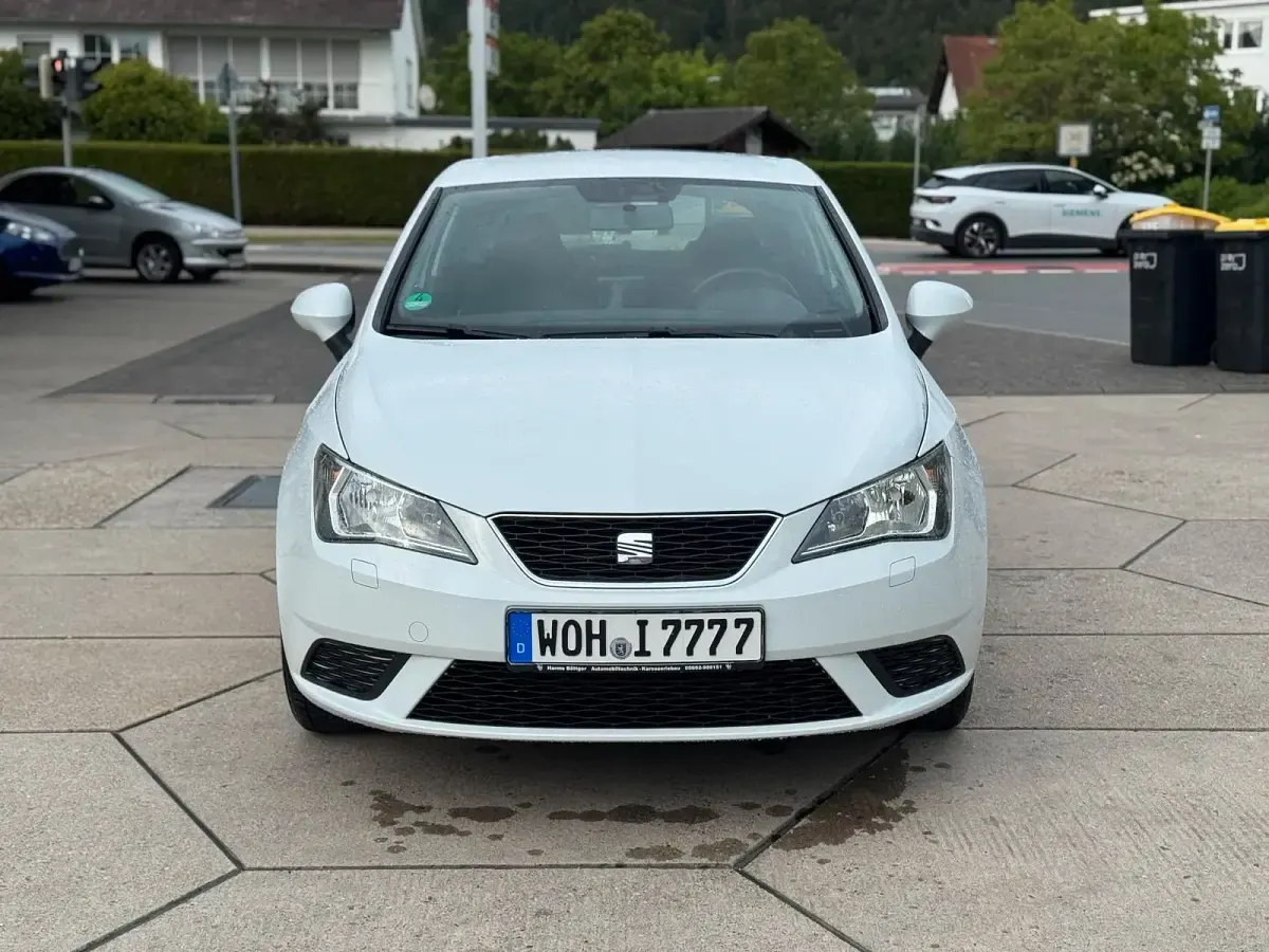 Gebraucht Seat Ibiza 75 PS (55 kW) 2013 Weiß Kleinwagen