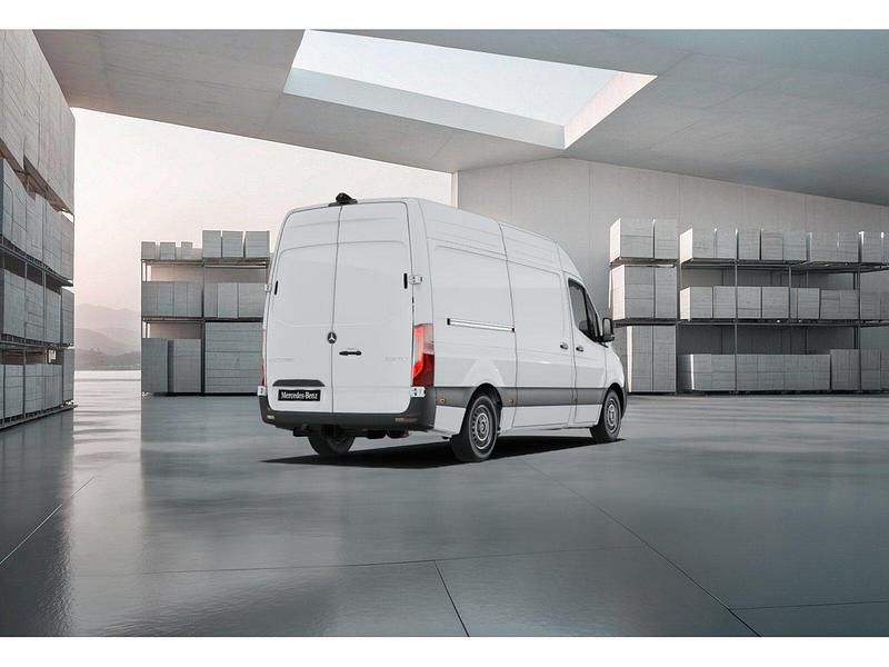 Gebraucht Mercedes Sprinter 150 PS (110 kW) 2024 Arktikweiß Van